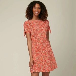 NWT O'Neill Lucian's dress size medium